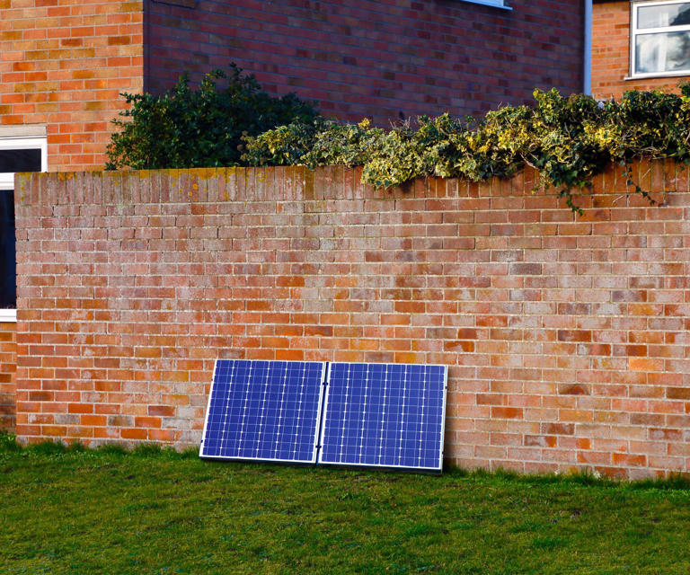 Can you put plug-in solar panels in your front garden?