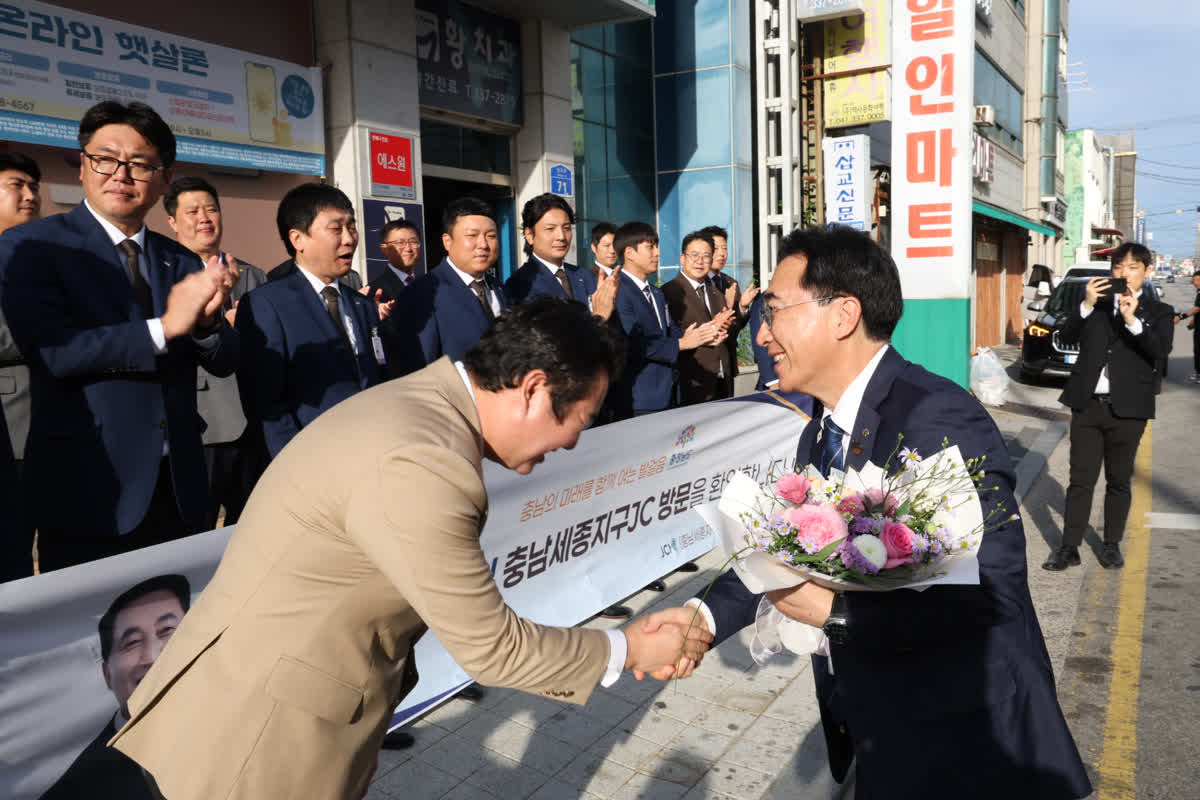 [포토 뉴스] 박수현 지사, 충남·세종지구JC 찾아 '현장 소통'