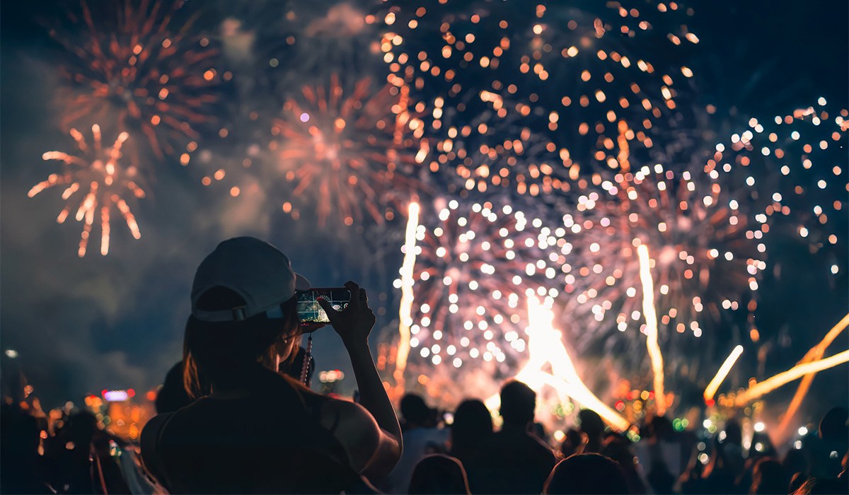 Fireworks making your dog feel ruff? Try this ‘blanket’…