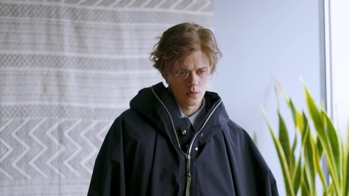Bill Skarsgard será o protagonista de Physint e foi revelado no game durante a Tokyo Game Show. Foto: Kojima Productions