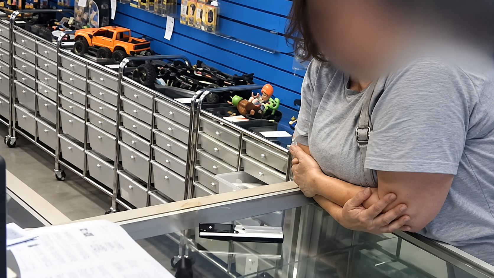 A $100,000 LEGO collection, missing inventory and police with guns ...