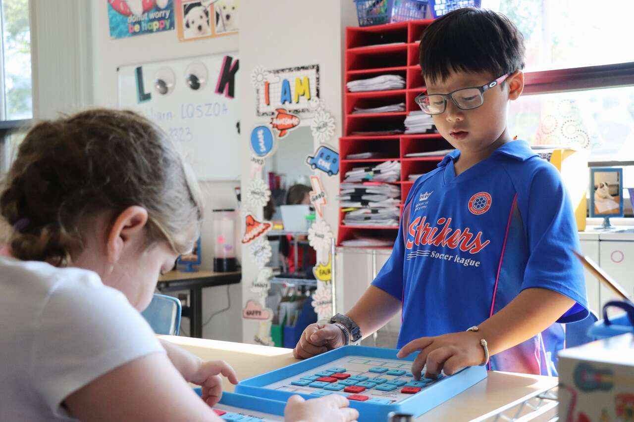 Phonics lessons are shaping how Glen Carbon students read and spell