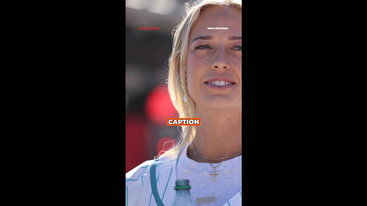 Sophie Cunningham’s reaction after posing for a photo with Sydney Sweeney