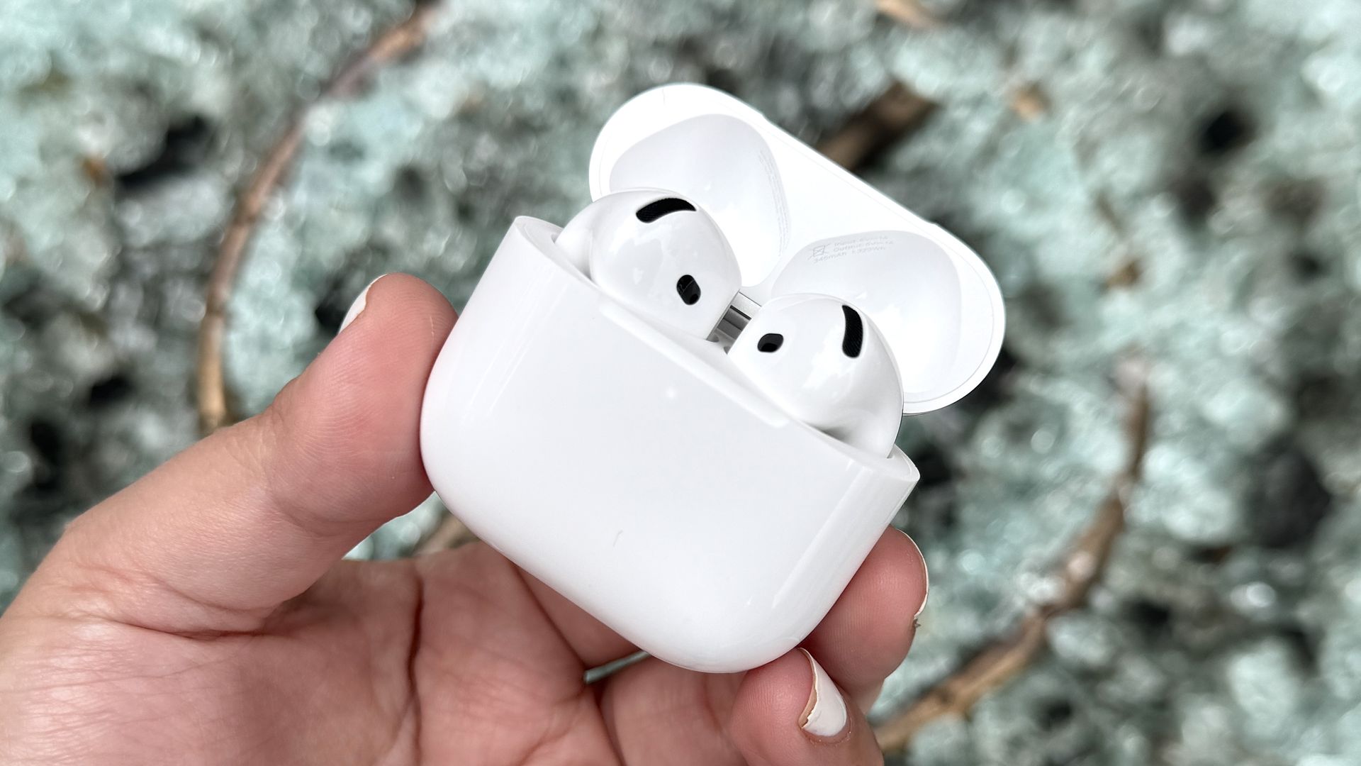 Your earbuds are damaging your hearing — 3 warning signs you're ignoring