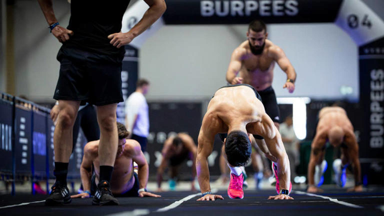 8-week HYROX training timeline for beginners, shared by a trainer