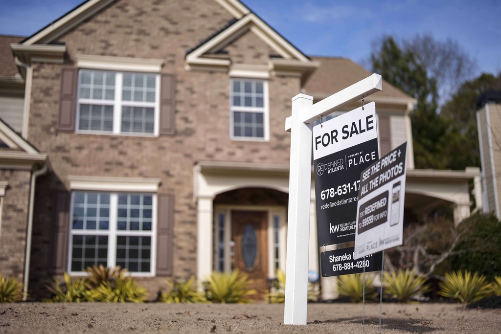 As mortgage rates climb, the US housing market is slowing down