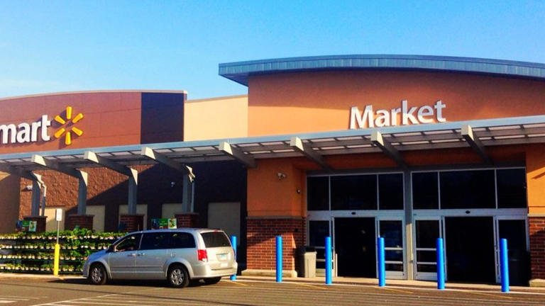 Walmart employee says he sent an elderly customer to another checkout ...