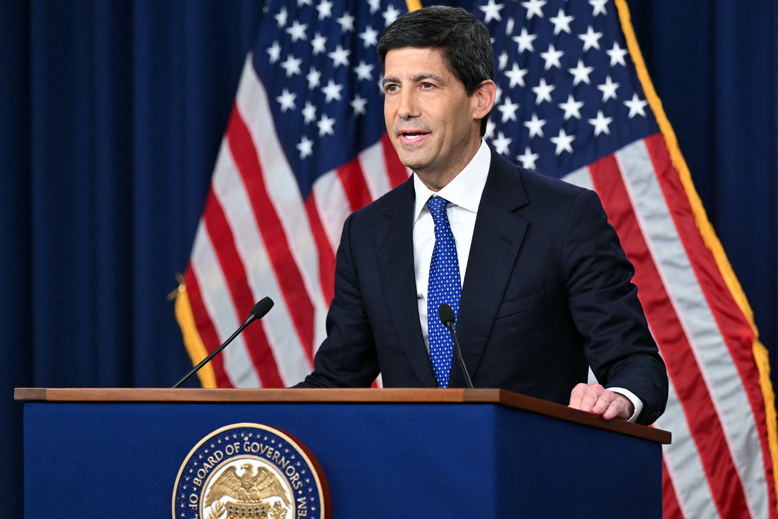 The Fed just reversed course: Rates rise to 3.75%-4.00%, and Latino ...