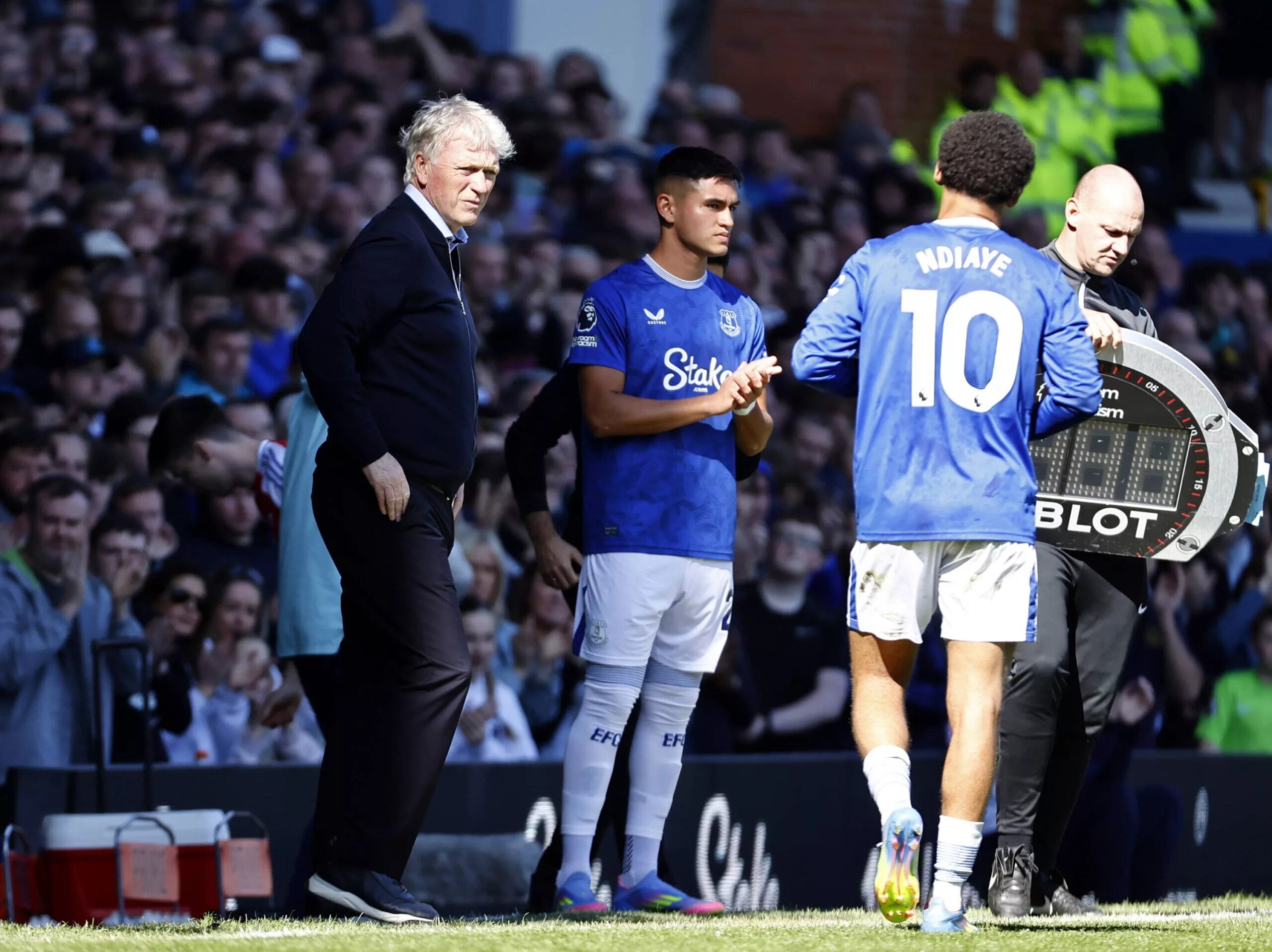 Everton vs Wolves: Team news and predicted lineups