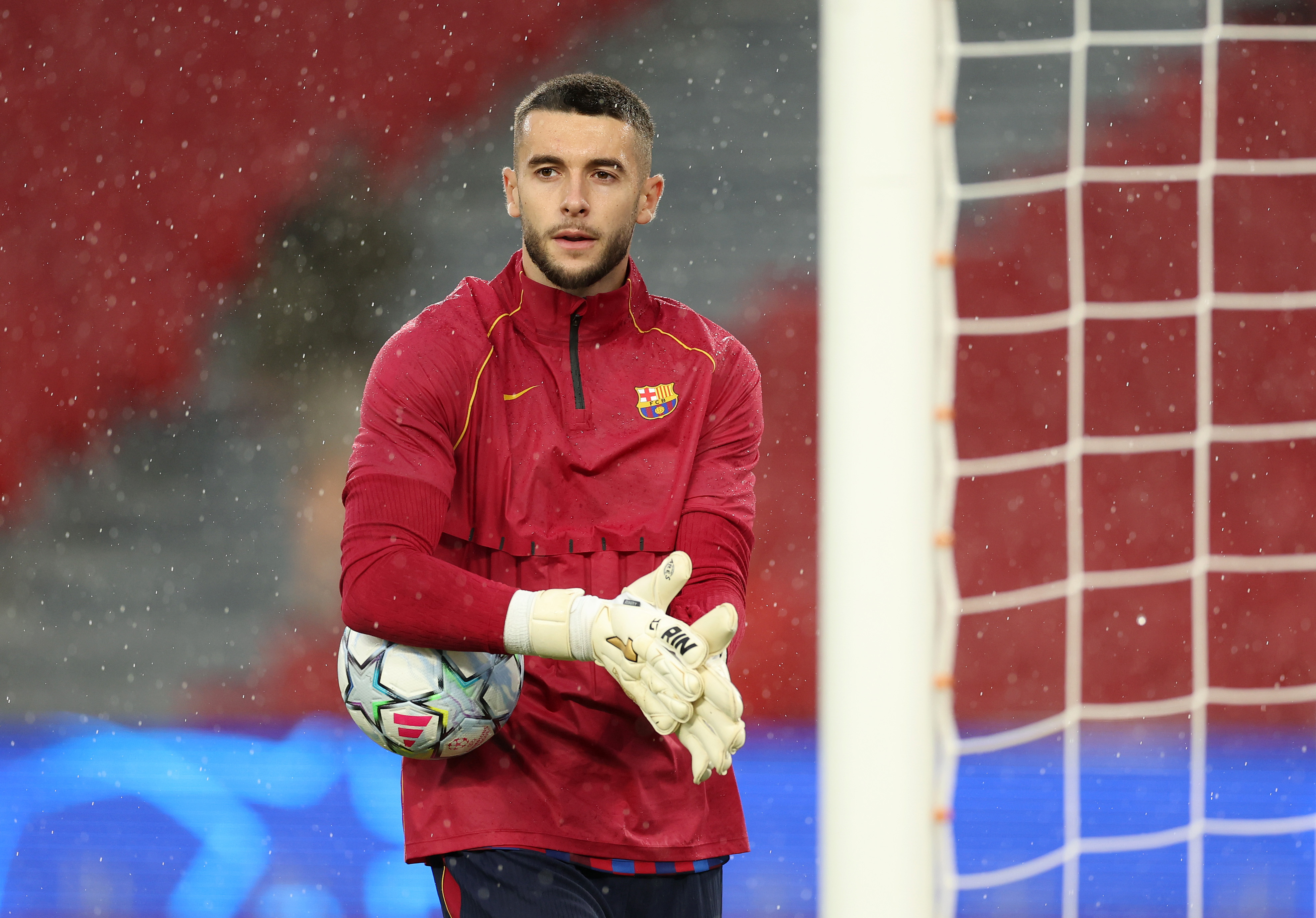 🚨 Mala noticia para el Barça: Joan García se lesiona la rodilla y estará de baja tres semanas 🚑