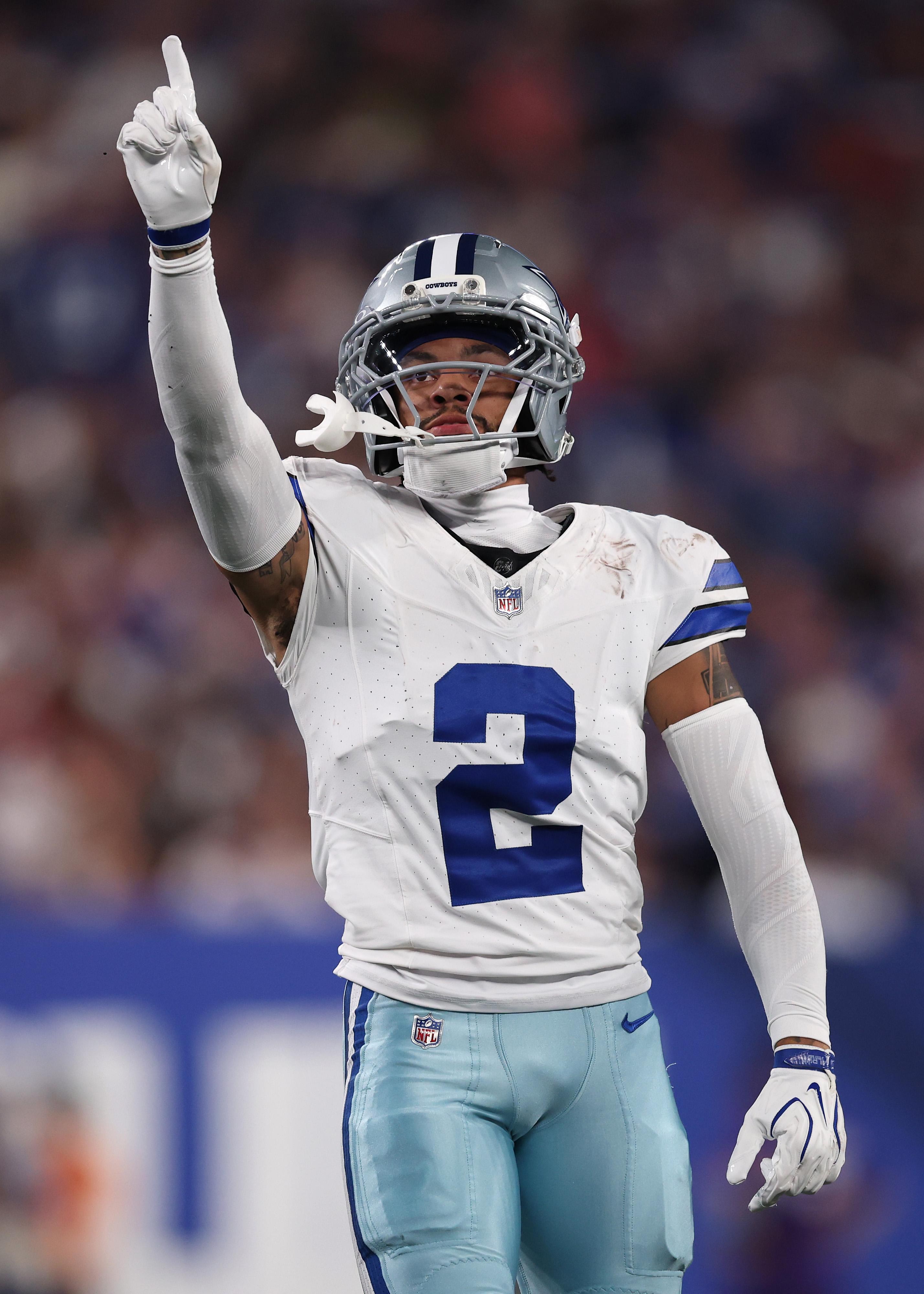 Cowboys injuries: DeMarvion Overshown, Cobie Durant to play