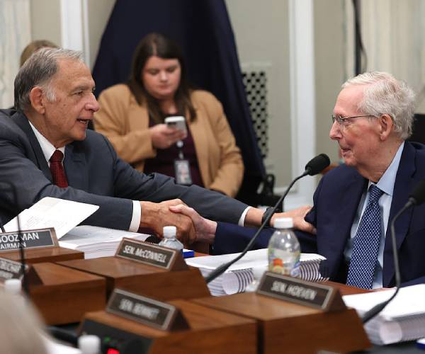Trump says Republicans will pass farm bill