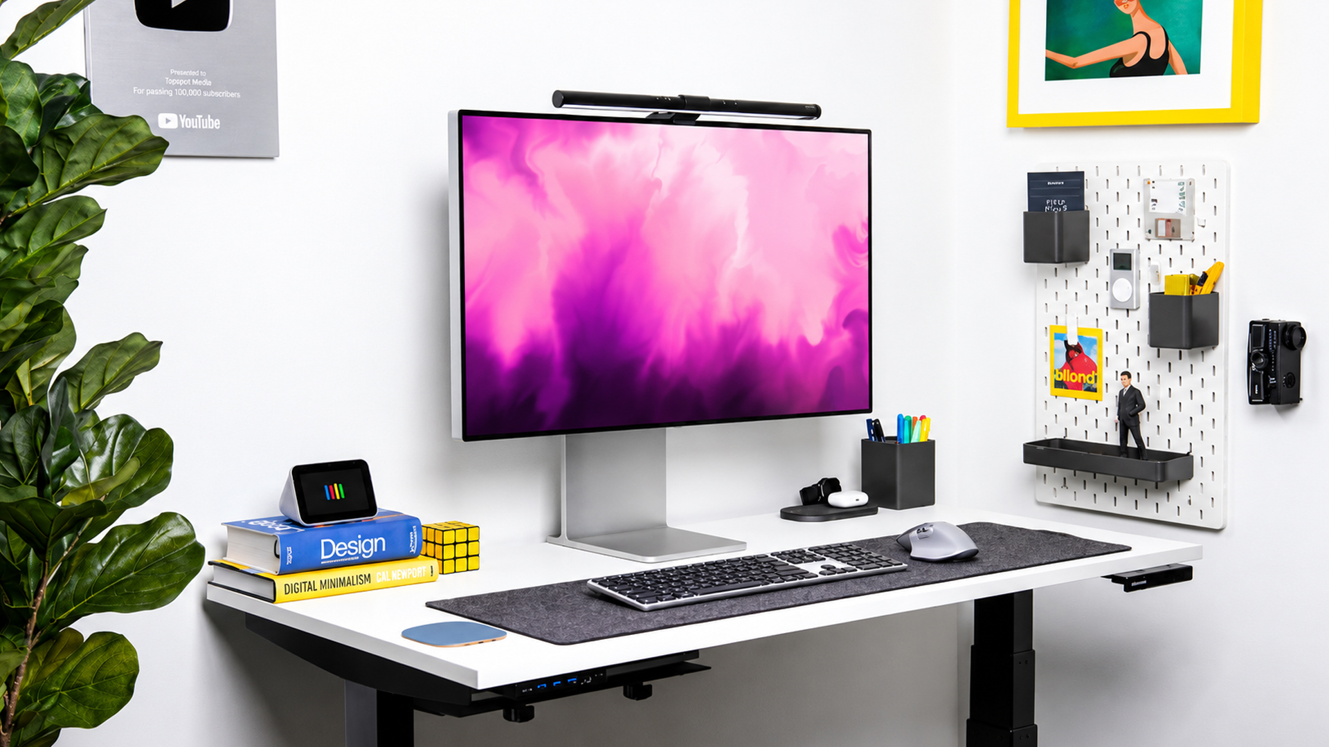 I rebuilt my desk setup to finally eliminate distractions