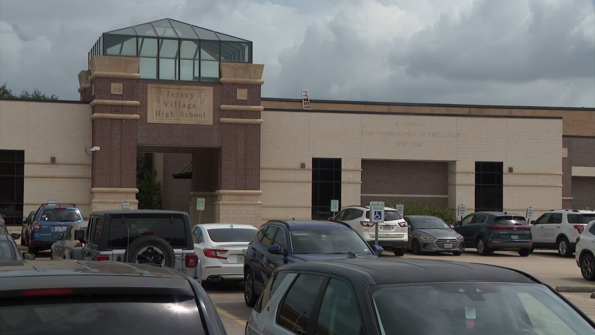Student disarmed, detained after knife attack at Jersey Village High ...