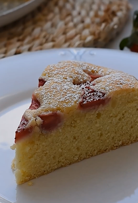 Fresh strawberry cake with a soft homemade base
