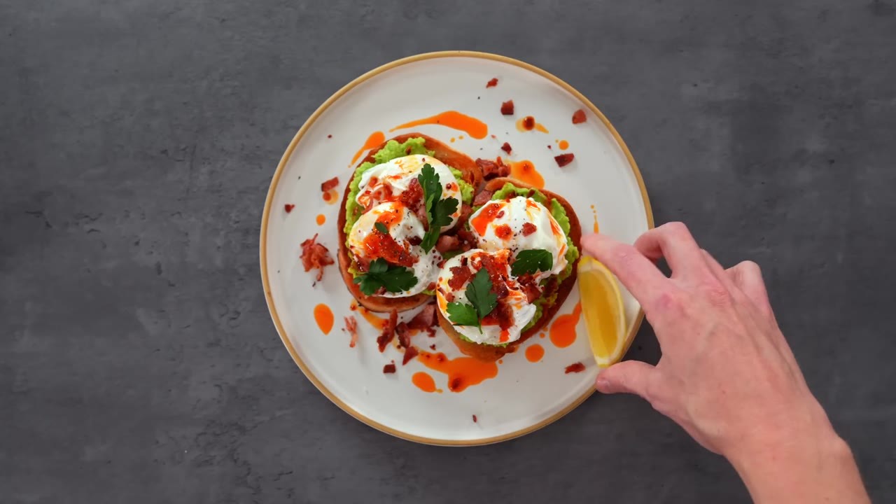 I can’t stop making avocado toast like this
