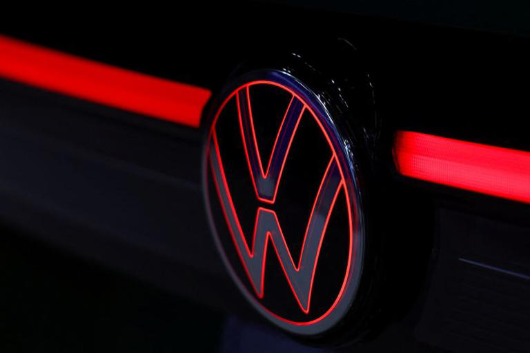 Volkswagen to recall over 208,700 US vehicles over steering rack bolt ...