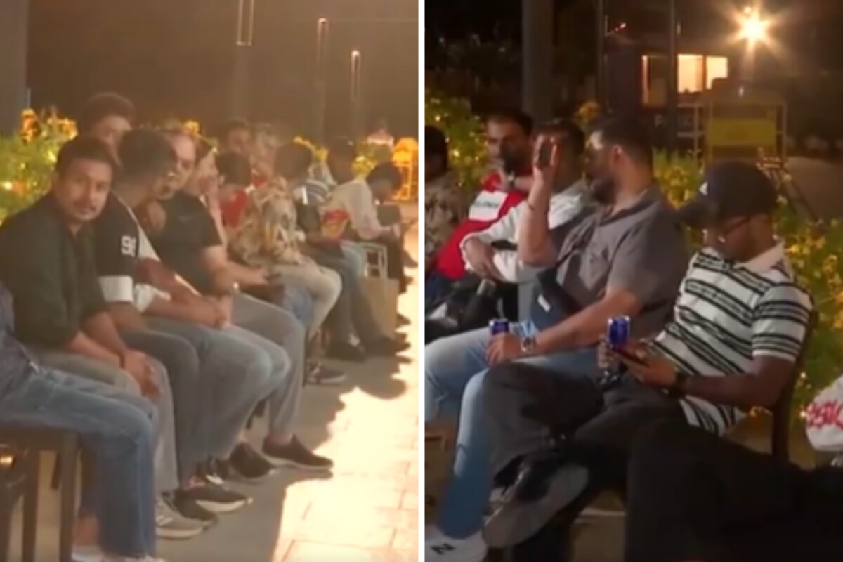 iPhone 18 Pro goes on sale in India, buyers queue up early at Delhi ...