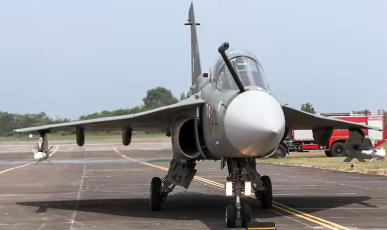 LCA Mk-1A: India's homegrown fighter jet set to rule the skies as HAL ...