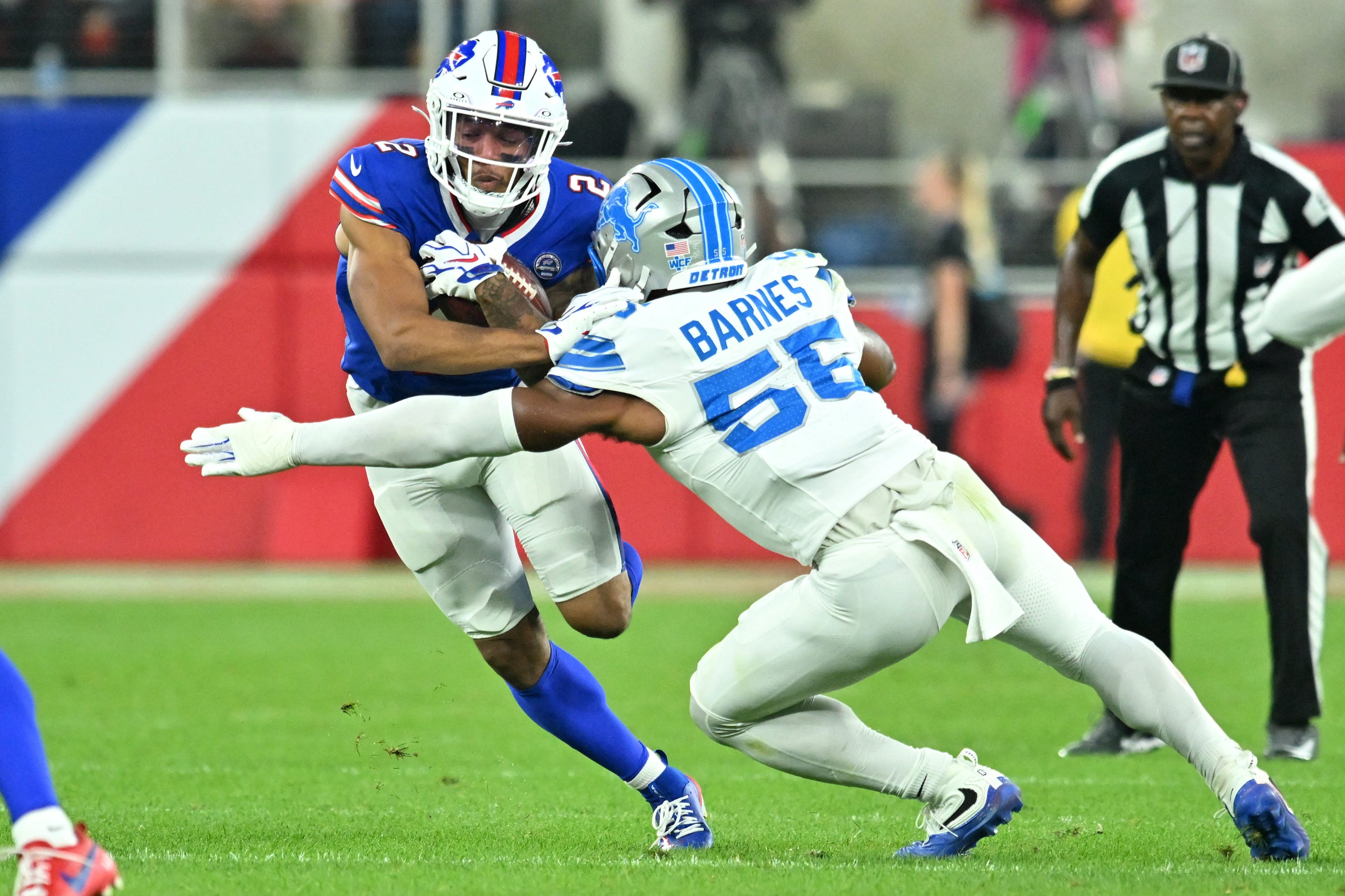 DJ Moore makes early exit Thursday