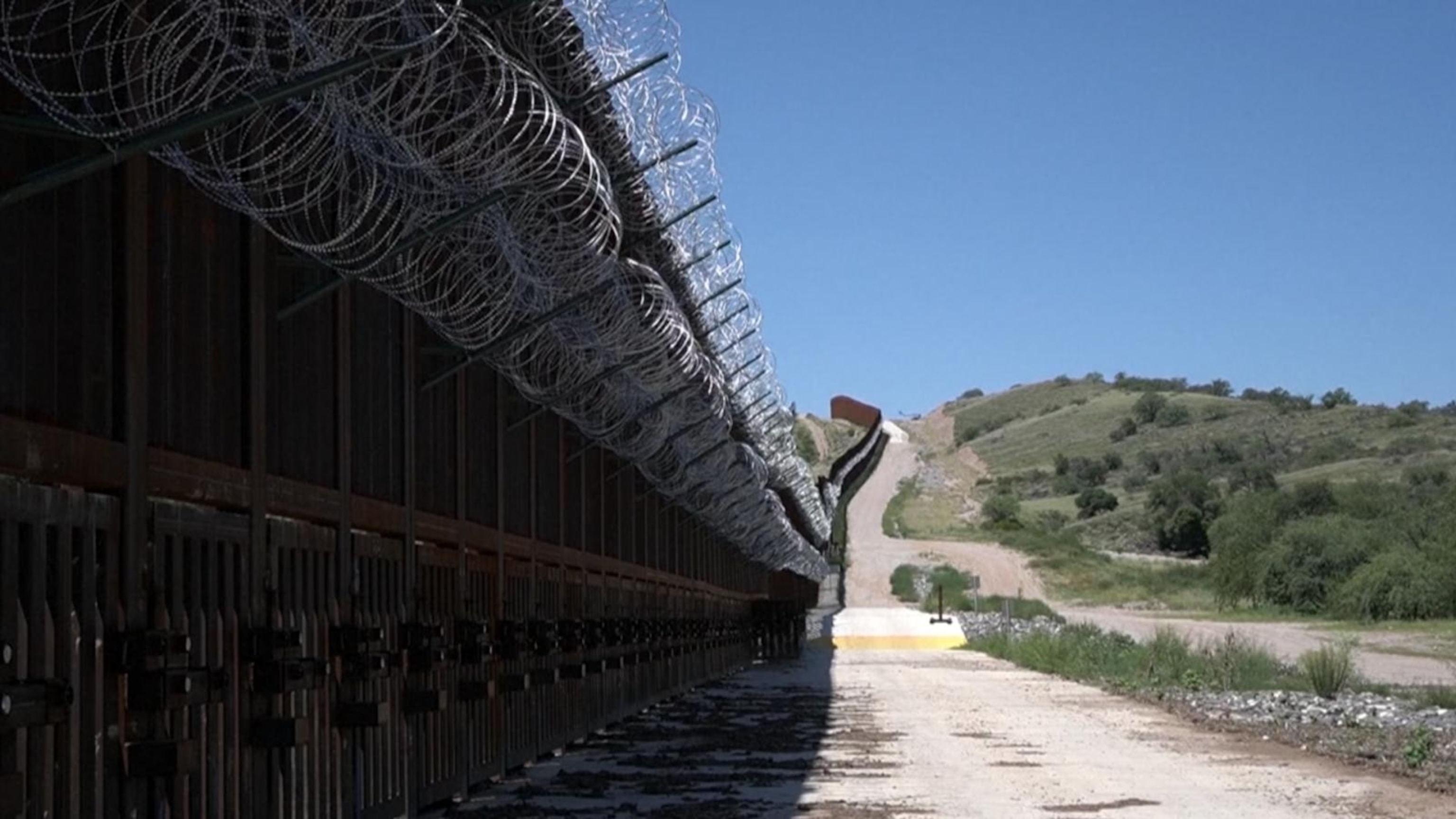Inside the bipartisan effort to stop the Big Bend border wall