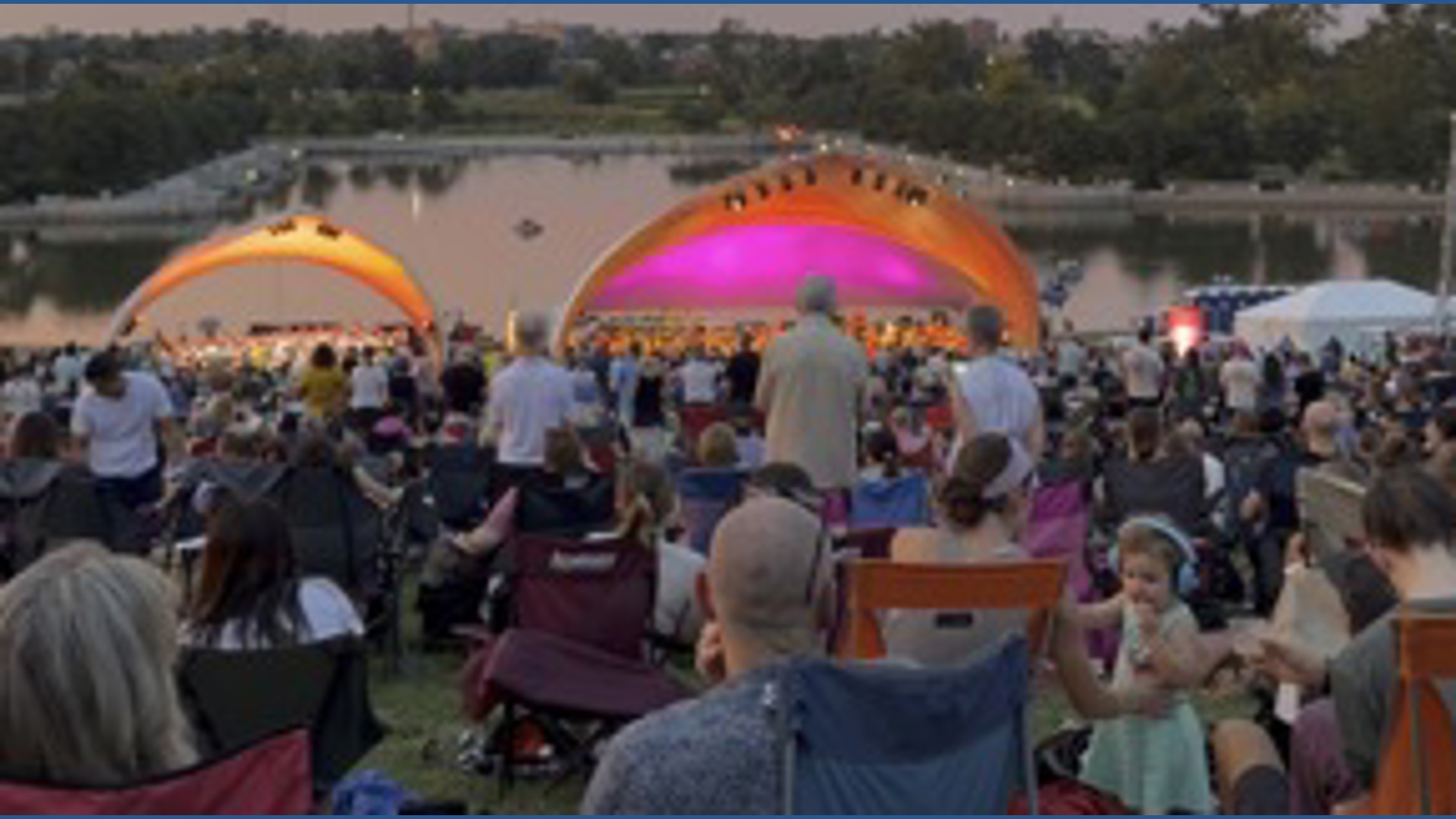 St. Louis Symphony Orchestra opens season in Forest Park