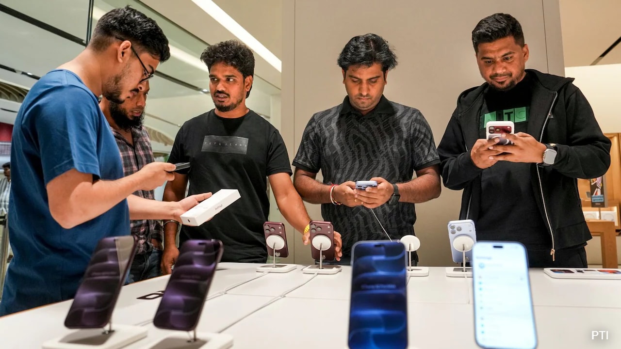 First day matters: iPhone lovers queue up across India