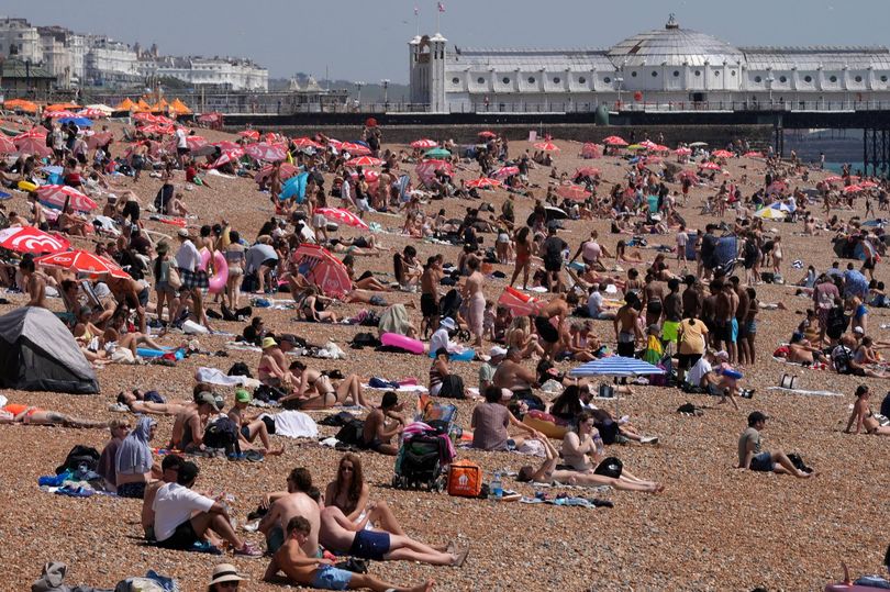 Weather maps show late September scorcher with temperatures to top 25C ...
