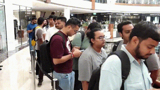 iPhone 18 frenzy in India: Apple buyers queue up at Delhi, Mumbai ...