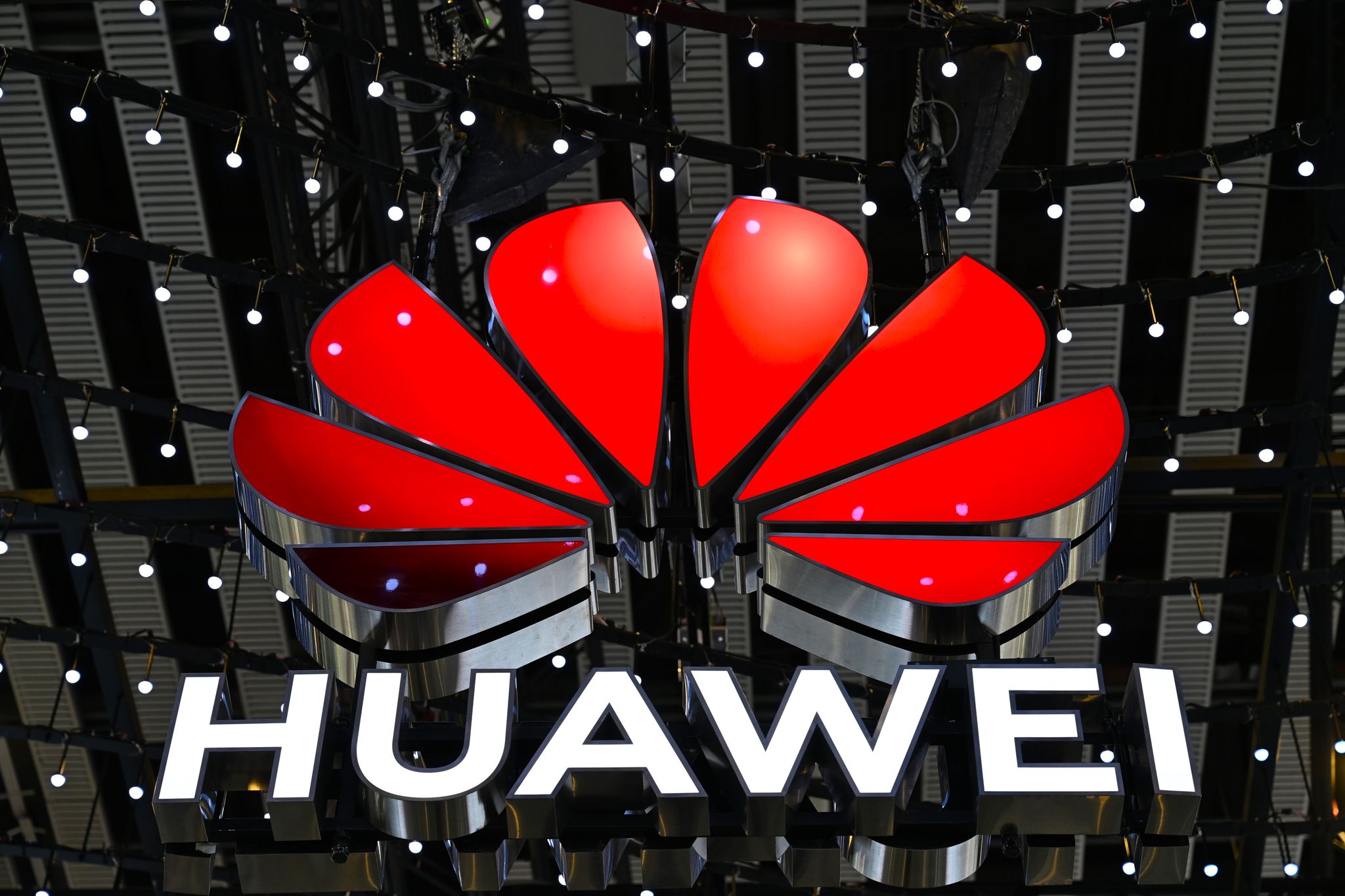 Huawei moves up Ascend 960DT AI chip launch to first quarter of 2027