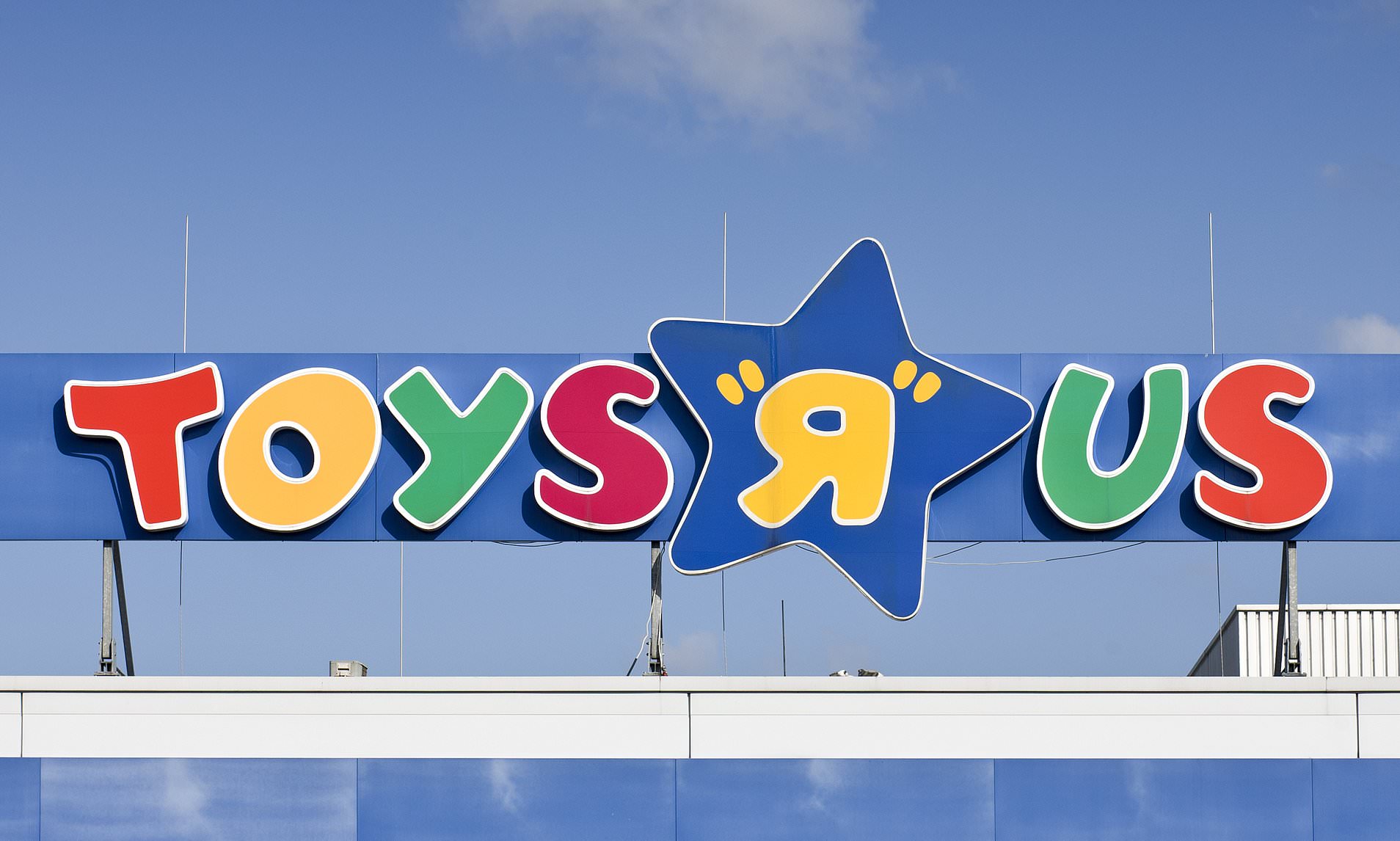 Toys 'R' Us is back and opening 120 new stores as 'kidults' fuel its ...