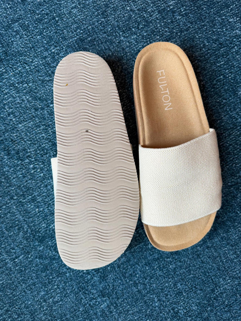 These supportive slides alleviated my plantar fasciitis after just one ...