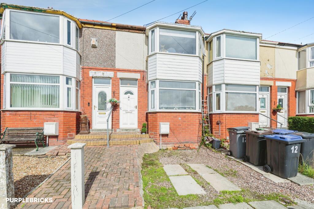 I can't believe this bargain 2-bed extended Blackpool family home with ...