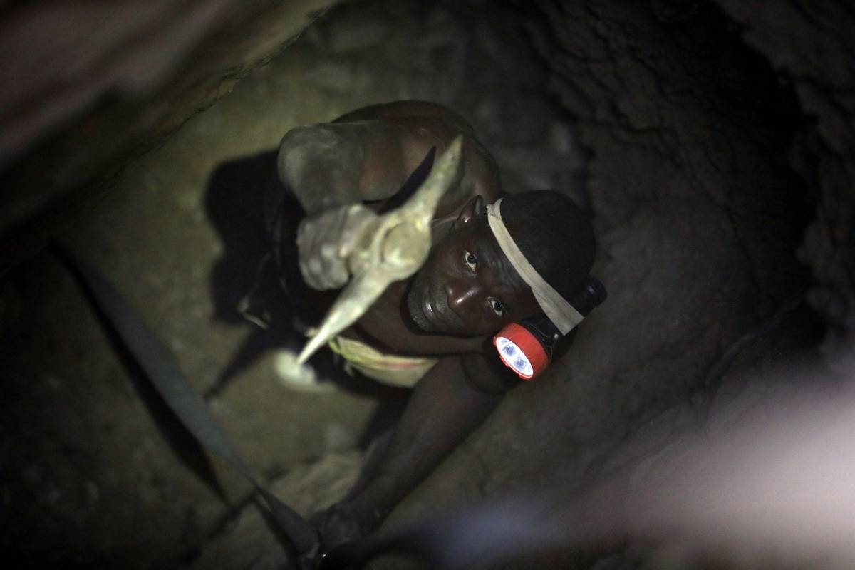 Nigeria miners struggled to breathe in cell before 37 died — survivors