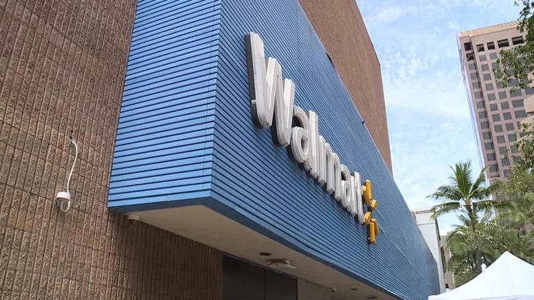Hawaiʻi Walmarts launch tap to pay, residents say it’s 'about time'