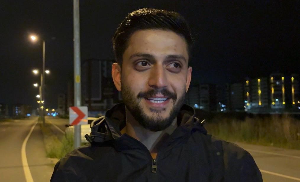 KAYSERİ&rsquo;NİN KOCASİNAN İL&Ccedil;ESİNDE UYGULAMA YAPAN POLİS EKİPLERİNİN &lsquo;DUR&rsquo; İHTARINA UYMAYAN S&Uuml;R&Uuml;C&Uuml; KOVALAMACA SONUCU KISA S&Uuml;REDE YAKALANDI. YAPILAN KONTROLLERDE 1.20 PROMİL ALKOLL&Uuml; OLDUĞU BELİRLENEN S&Uuml;R&Uuml;C&Uuml;YE 250 BİN TL İDARİ PARA CEZASI YAZILIRKEN, KA&Ccedil;TIĞI İ&Ccedil;İN PİŞMAN OLDUĞUNU BELİRTEN S&Uuml;R&Uuml;C&Uuml;, "NE OLURSA OLSUN DURUN VE DERDİNİZİ ANLATIN, KA&Ccedil;MAYIN" DEDİ.