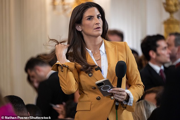Trump boots CNN, MSNOW and Politico from White House in unprecedented ...