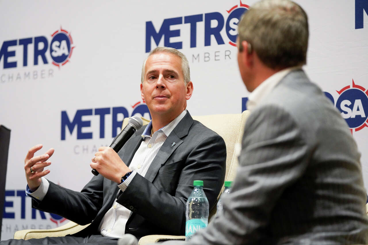 ERCOT approves board retention bonuses, fueling scrutiny of leadership