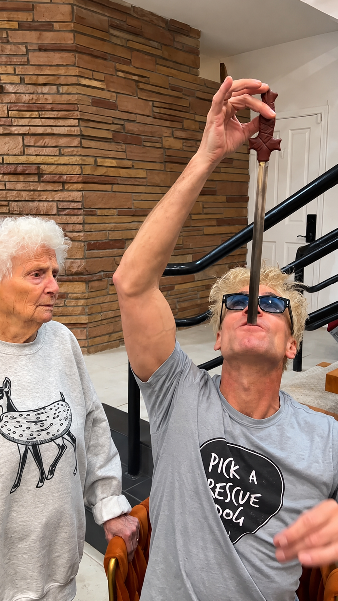 Magic Murray shows granny stage illusions and simple magic tricks