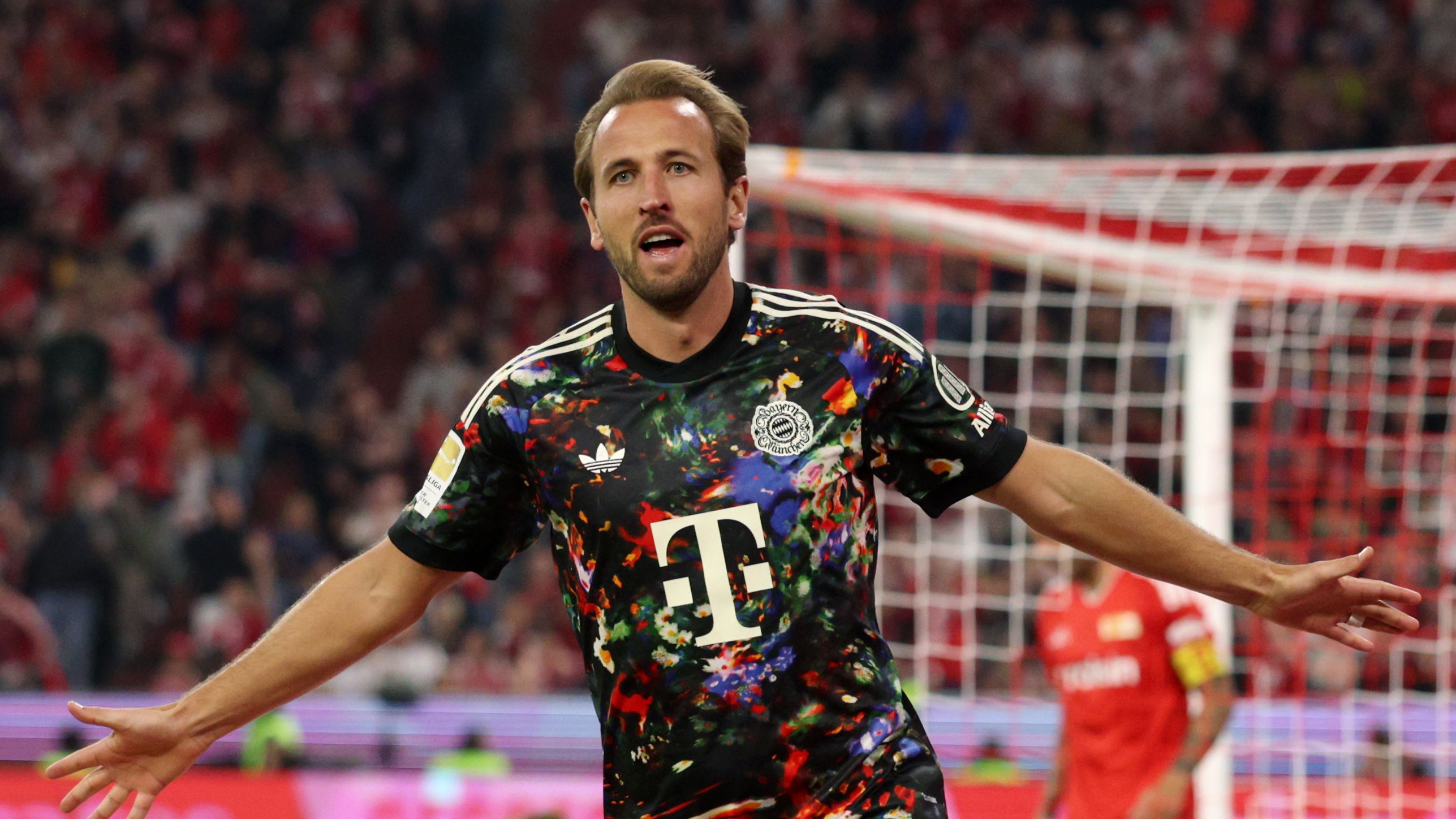 History maker! Harry Kane smashes Bundesliga record to become fastest ...