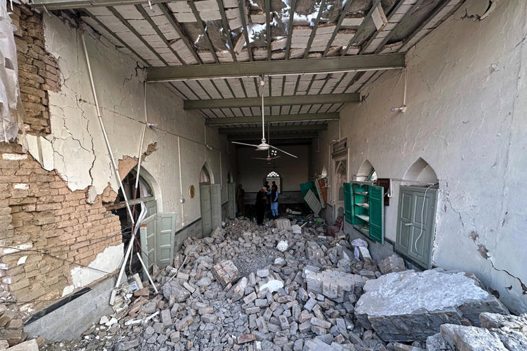 Bombing at mosque near police offices in Pakistan kills at least 21