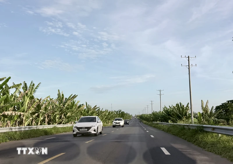 An Giang khẩn trương duy tu, khắc phục sụt lún trên tuyến tránh Long Xuyên