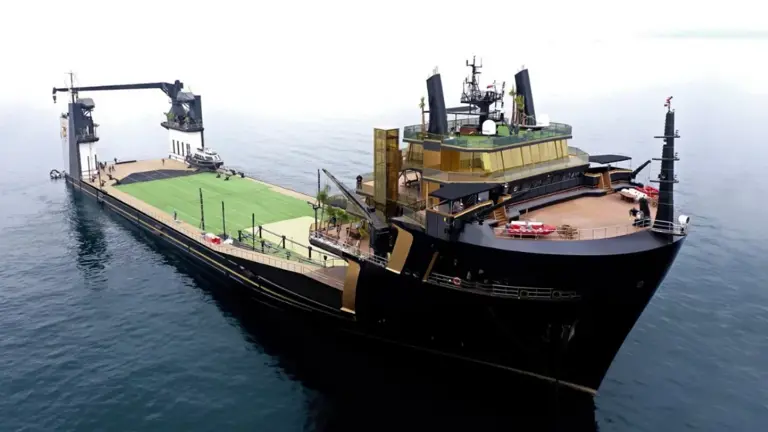 Mystery owner spends 3 years and $40,000,000 transforming a unassuming ...