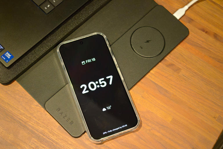 Razer’s wireless charging laptop sleeve has become my new hot desk hero