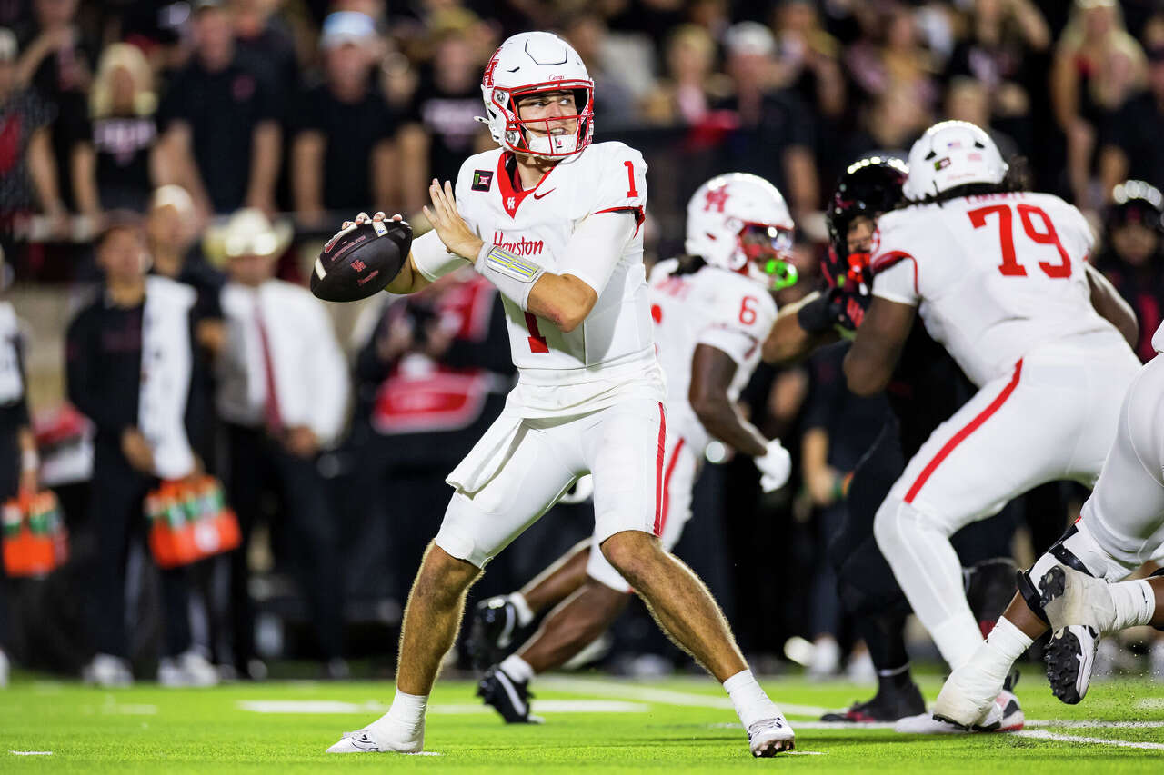 No. 22 Houston at No. 13 Texas Tech live updates: Red Raiders up 28-20 ...