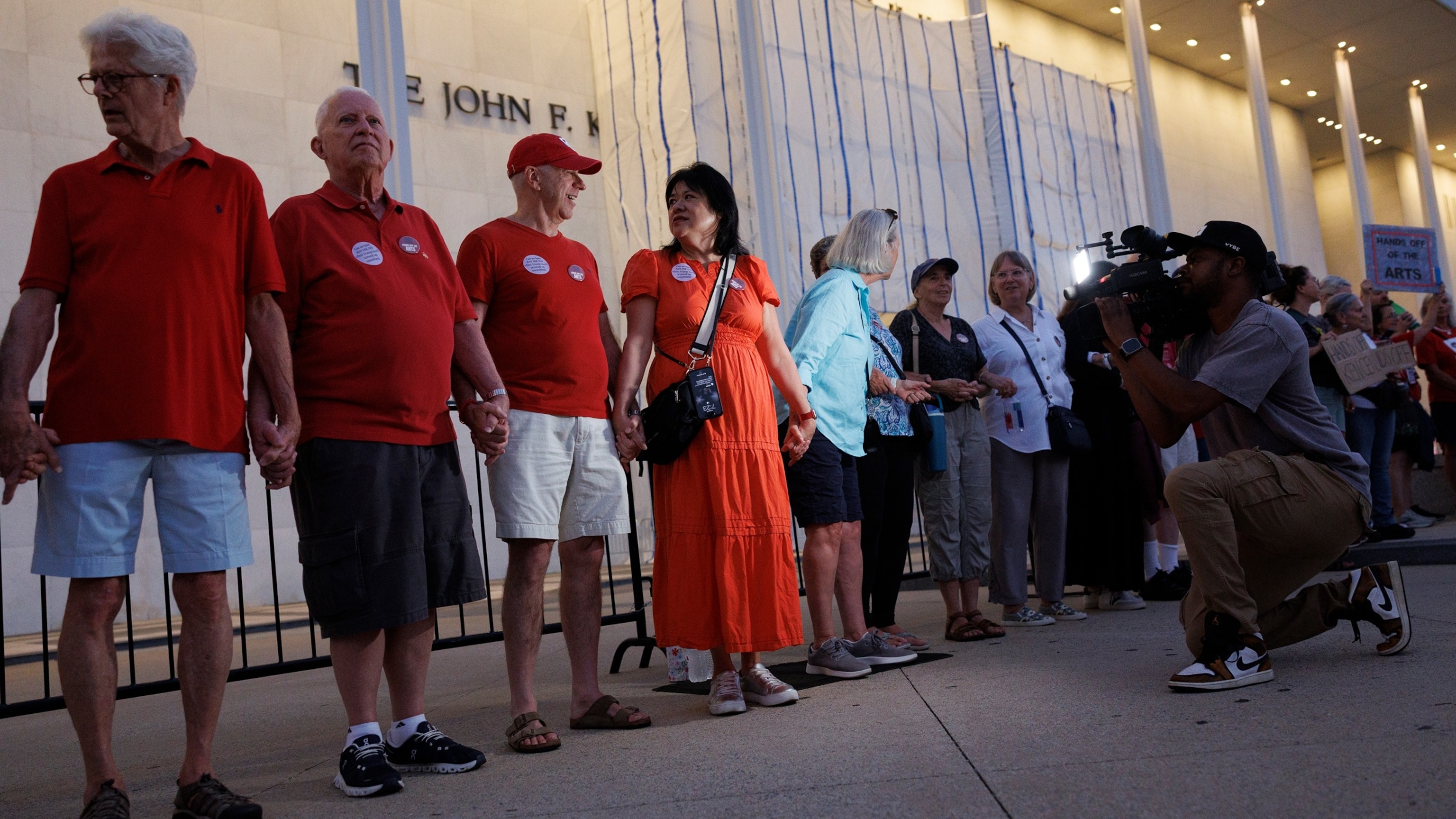 Protesters form human chain at Kennedy Center amid Trump's threats to ...
