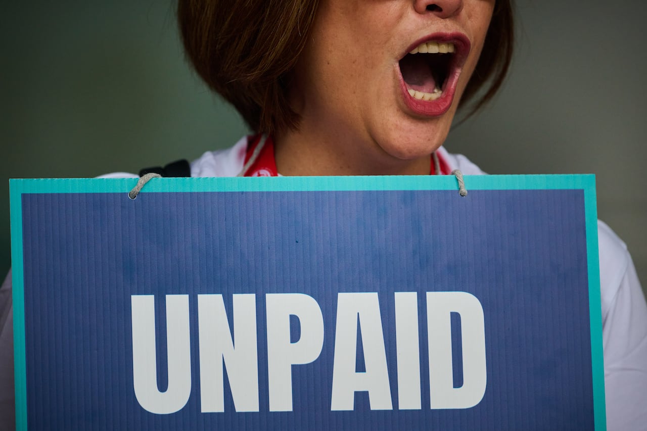 Liberals looking to give minister explicit authority to end strikes ...