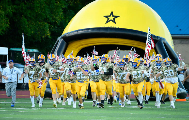 Waynesboro falls in heartbreaker vs. Red Land, week 8 scores