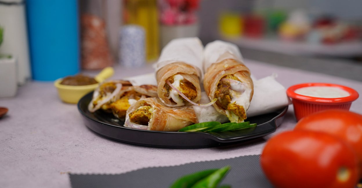 Kerala porotta chicken ularthu roll