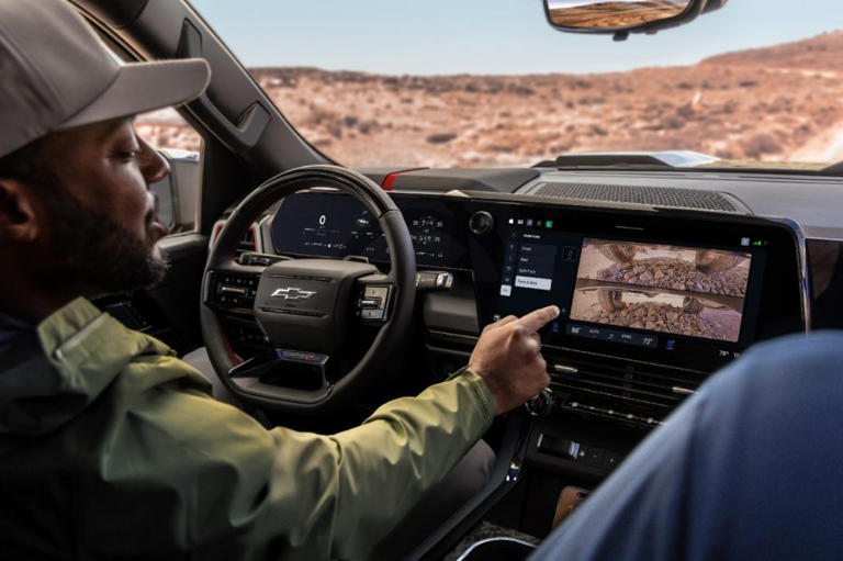GM brings back Apple CarPlay as buyers demand it